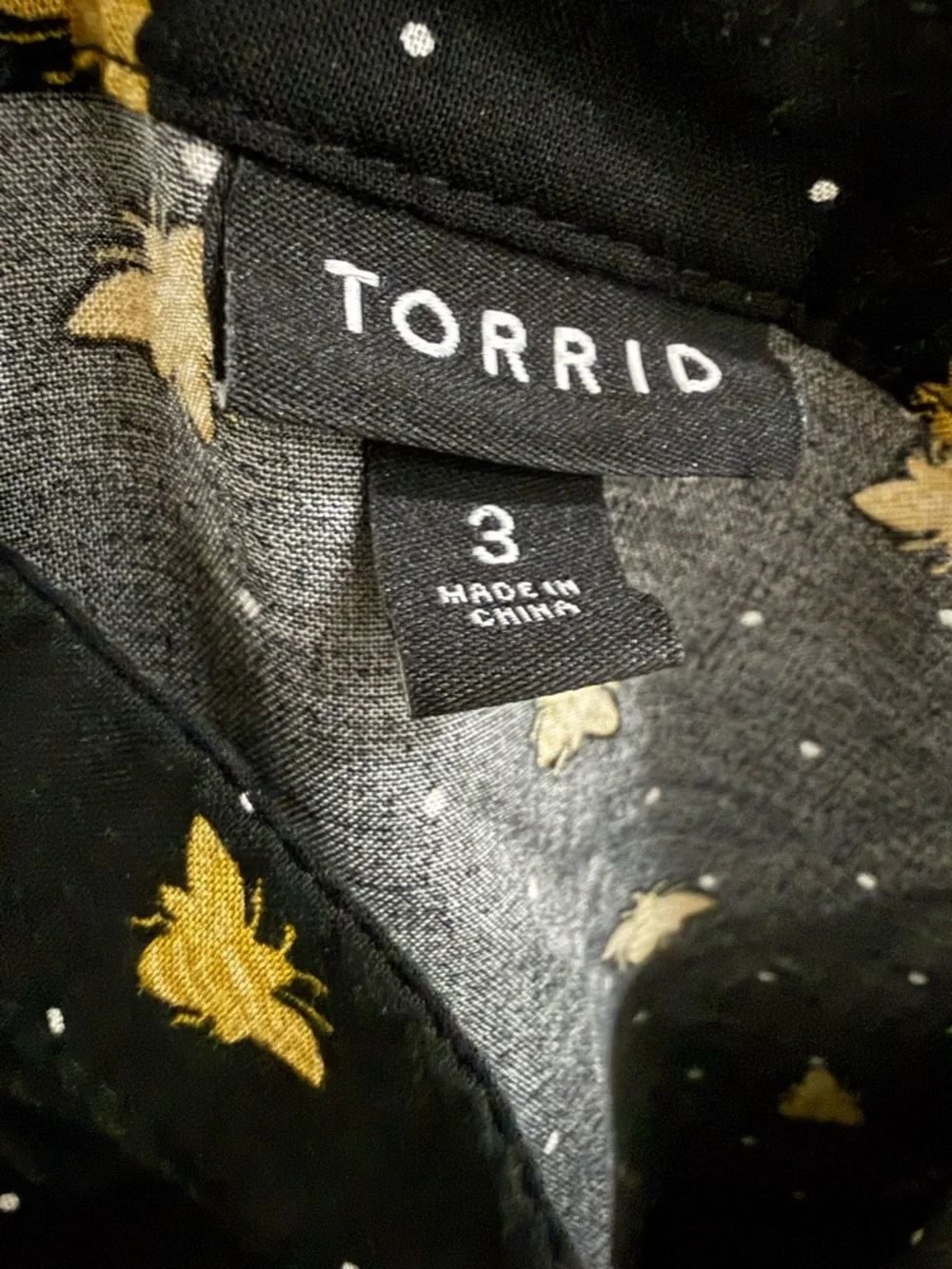 Torrid black lightweight dress w/ polka dot + bee pattern (fair) - Picture 2 of 12
